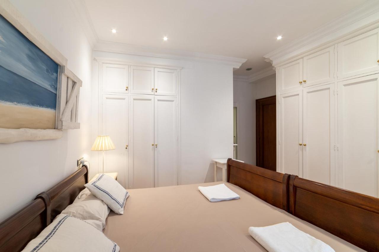La Concha Cozy Balcony Apartment By Cisan Rentals San Sebastián Exteriör bild