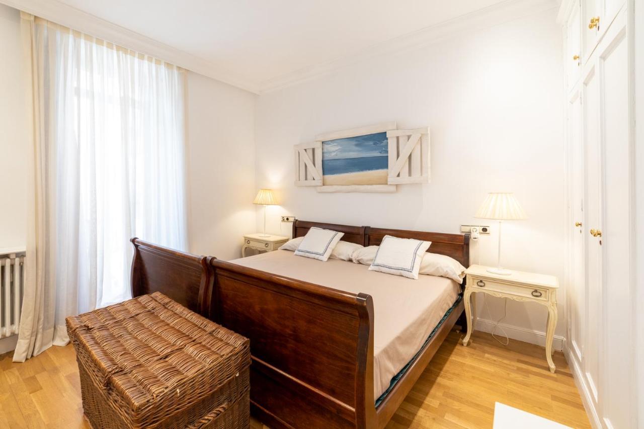 La Concha Cozy Balcony Apartment By Cisan Rentals San Sebastián Exteriör bild