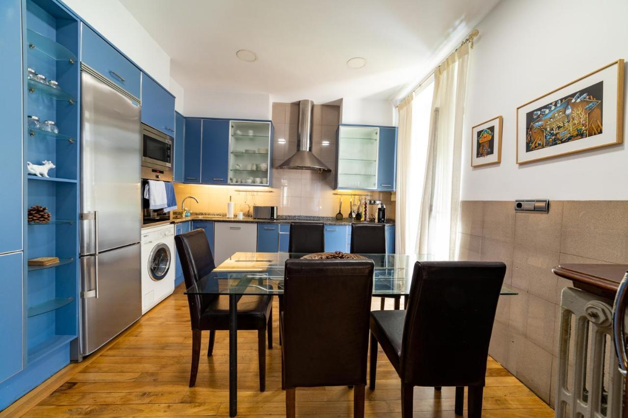 La Concha Cozy Balcony Apartment By Cisan Rentals San Sebastián Exteriör bild